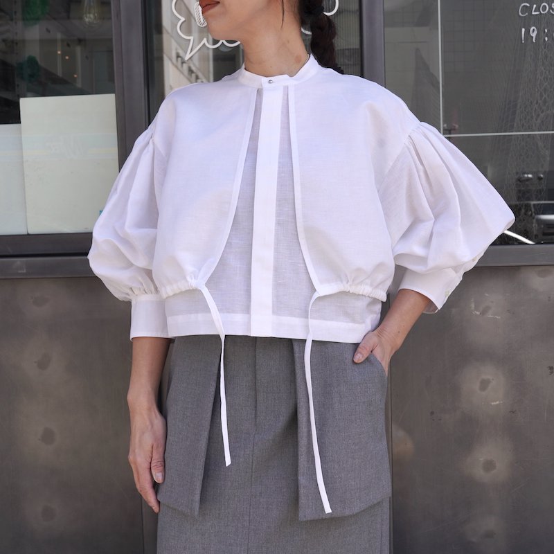 <img class='new_mark_img1' src='https://img.shop-pro.jp/img/new/icons6.gif' style='border:none;display:inline;margin:0px;padding:0px;width:auto;' /> [HYKE] ϥ C/L BALLOON SLEEVE BLOUSE(WHITE)