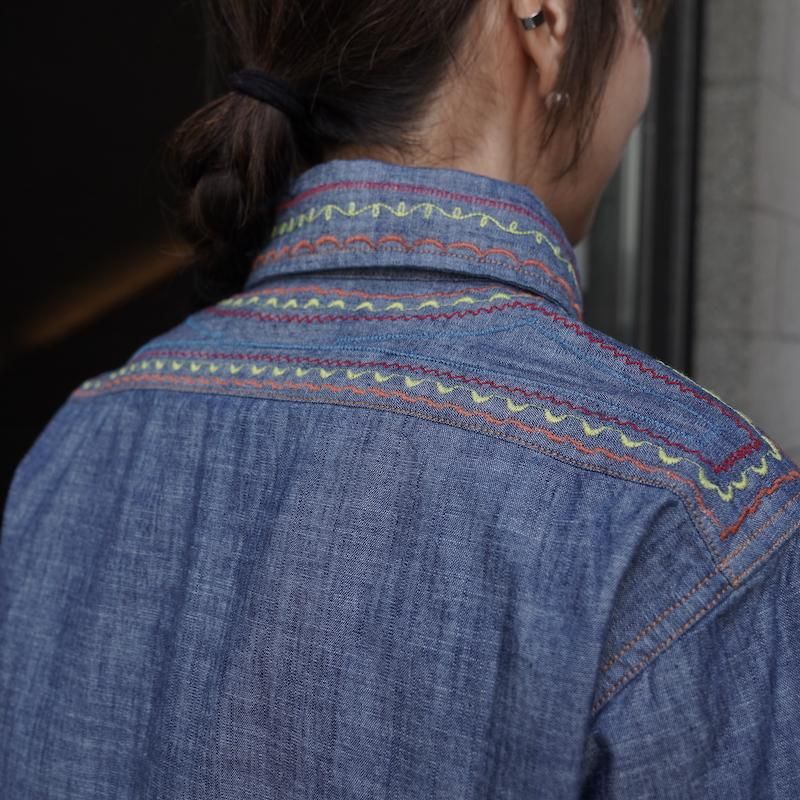⚫︎Mサイズ！ Needles 刺繍シャンブレーシャツ NEEDLES] ニードルズ Work Shirt-Cotton Chambray/India Emb(BLUE)