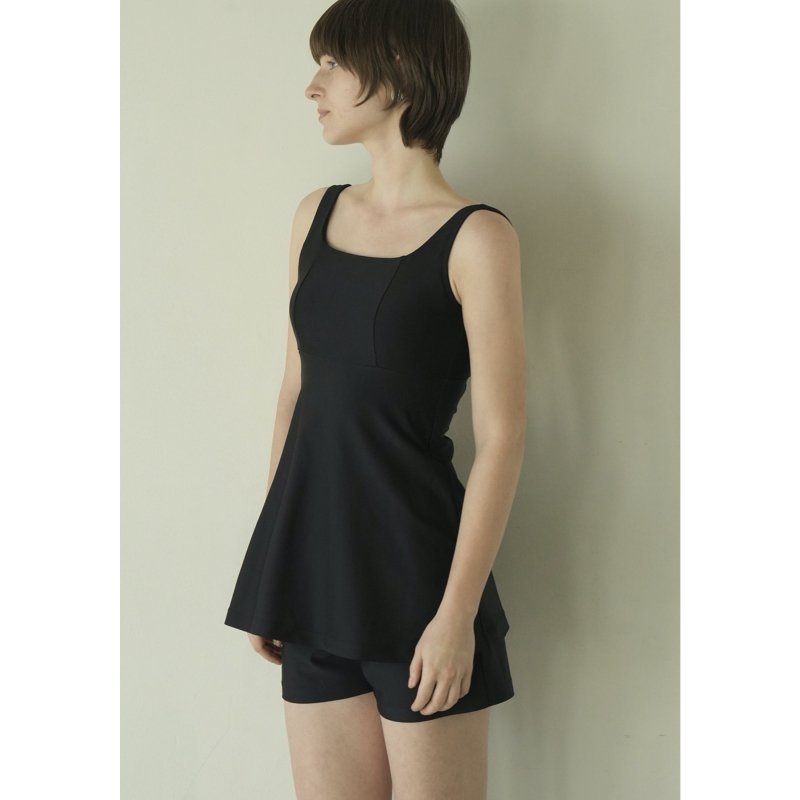 <img class='new_mark_img1' src='https://img.shop-pro.jp/img/new/icons50.gif' style='border:none;display:inline;margin:0px;padding:0px;width:auto;' />[CLANE]  FLARE DESIGN SEPARATE SWIMWEAR(BLACK)
