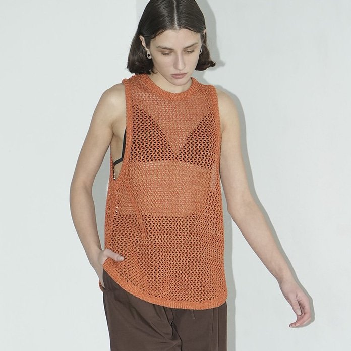 <img class='new_mark_img1' src='https://img.shop-pro.jp/img/new/icons31.gif' style='border:none;display:inline;margin:0px;padding:0px;width:auto;' /> [CLANE]  ROUND MESH KNIT TOPS(ORANGE)