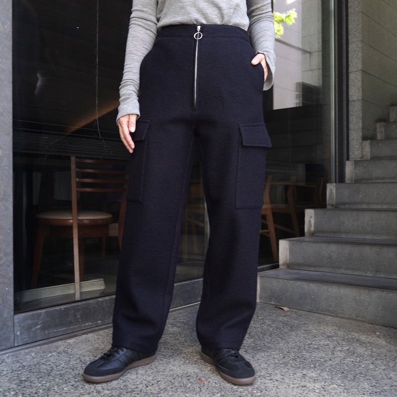 <img class='new_mark_img1' src='https://img.shop-pro.jp/img/new/icons6.gif' style='border:none;display:inline;margin:0px;padding:0px;width:auto;' />[PHEENY] եˡ Loop yarn cargo pants(NAVY)