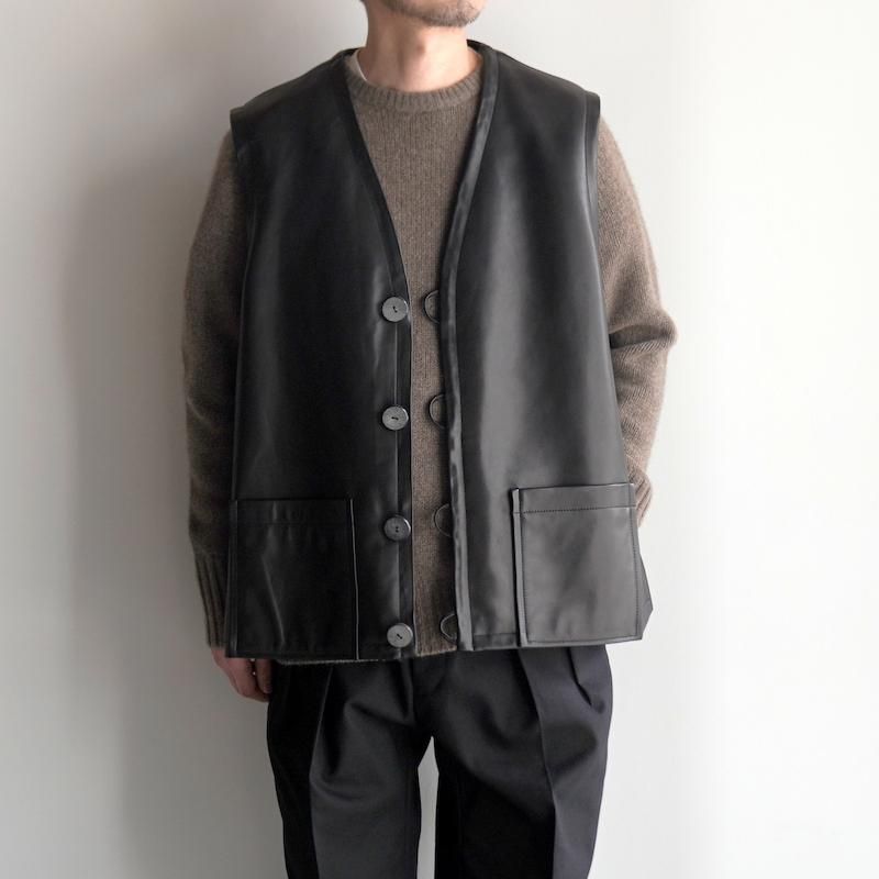 <img class='new_mark_img1' src='https://img.shop-pro.jp/img/new/icons50.gif' style='border:none;display:inline;margin:0px;padding:0px;width:auto;' />[HERILL] إ Lamb naked Vest