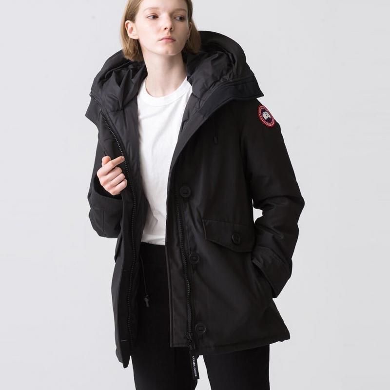 <img class='new_mark_img1' src='https://img.shop-pro.jp/img/new/icons6.gif' style='border:none;display:inline;margin:0px;padding:0px;width:auto;' />[CANADA GOOSE] ʥ Charlotte Parka 2300WJ(BLACK)
