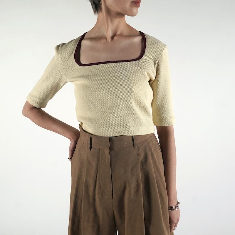 <img class='new_mark_img1' src='https://img.shop-pro.jp/img/new/icons6.gif' style='border:none;display:inline;margin:0px;padding:0px;width:auto;' /> [Ernie Palo] ˡѥ Square Neck Rib Half Sleeve(IVORY)