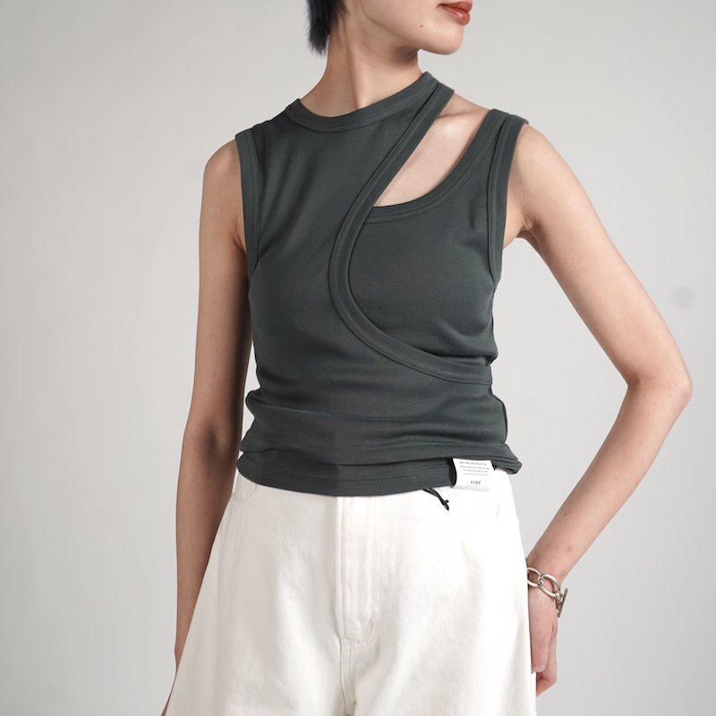 <img class='new_mark_img1' src='https://img.shop-pro.jp/img/new/icons6.gif' style='border:none;display:inline;margin:0px;padding:0px;width:auto;' /> [HYKE] ϥ LAYERED TANK TOP(OLIVE DRAB)