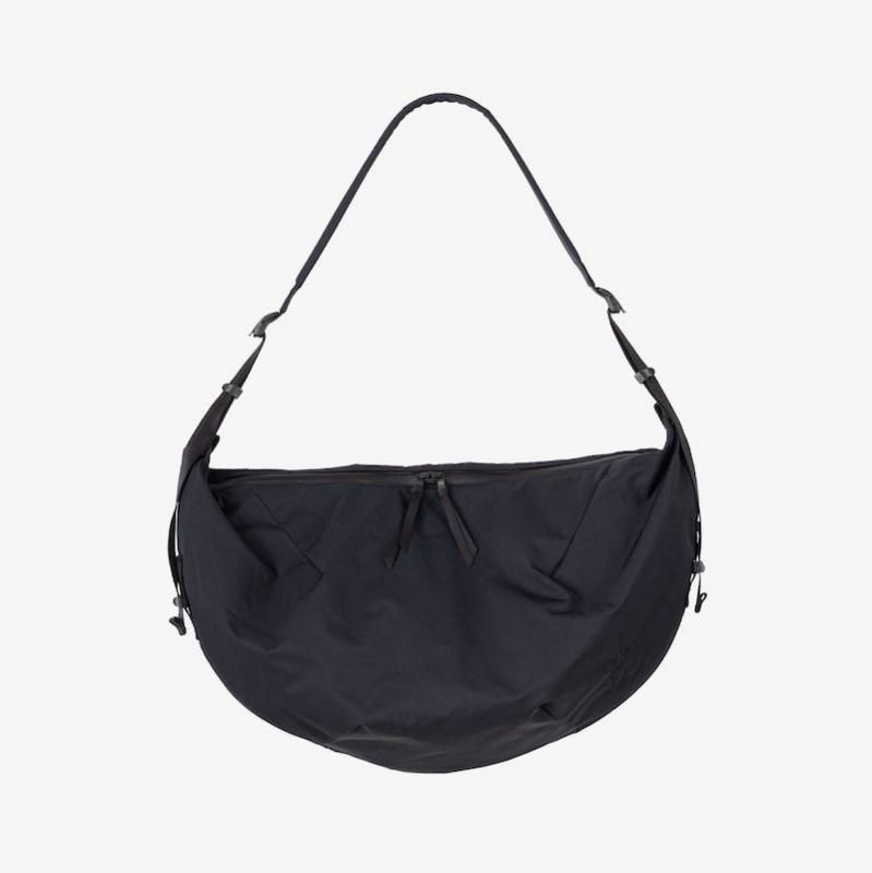<img class='new_mark_img1' src='https://img.shop-pro.jp/img/new/icons50.gif' style='border:none;display:inline;margin:0px;padding:0px;width:auto;' />[Graphpaper] եڡѡ Blankof for Graphpaper / Large Crescent Bag
