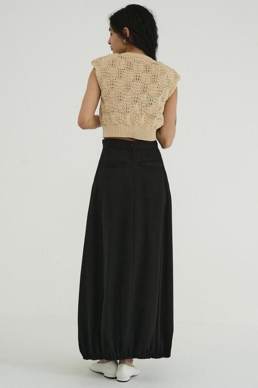 完売商品CLANE SATIN BALLOON SKIRT ブラック サイズ1 CLANE クラネ “SATIN BALLOON SKIRT” サテンバルーンスカート | t