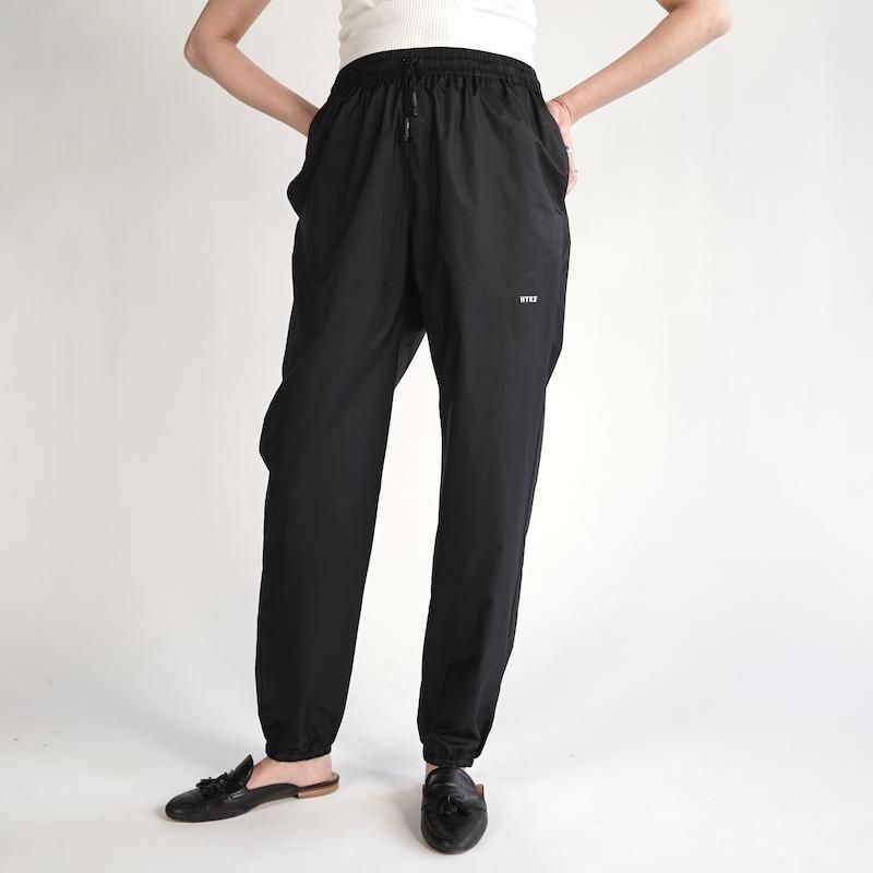<img class='new_mark_img1' src='https://img.shop-pro.jp/img/new/icons6.gif' style='border:none;display:inline;margin:0px;padding:0px;width:auto;' /> [HYKE] ϥ MICRO RIPSTOP TRACK PANTS(BLACK)