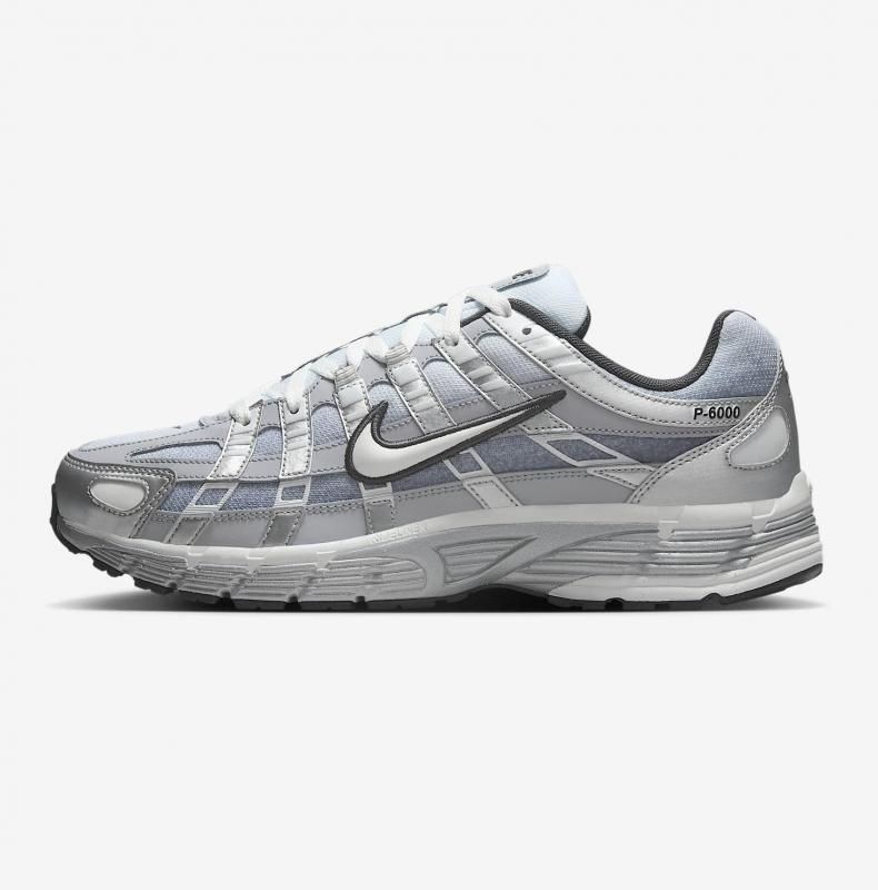 NIKE] W P-6000 IH4465-095(メタリックシルバー/ウルフグレー