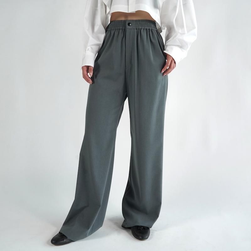 <img class='new_mark_img1' src='https://img.shop-pro.jp/img/new/icons50.gif' style='border:none;display:inline;margin:0px;padding:0px;width:auto;' /> [HYKE] ϥ STRETCH WIDE LEG PT(CHACOAL)