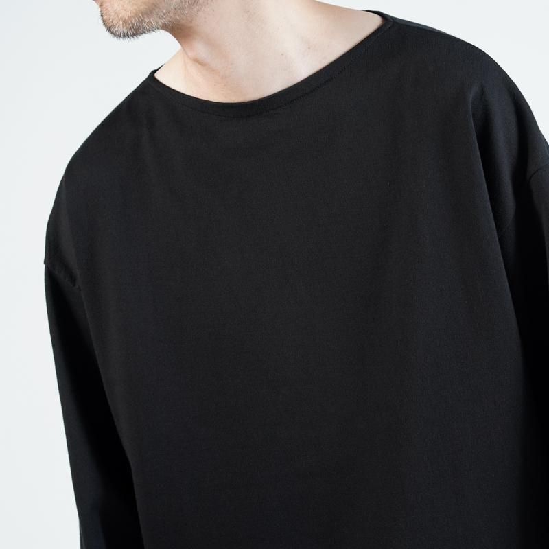 【新品未使用】comoli 25AW コットンボートネック BLACK 3 TOPICS – THE STORE BY MAIDENS