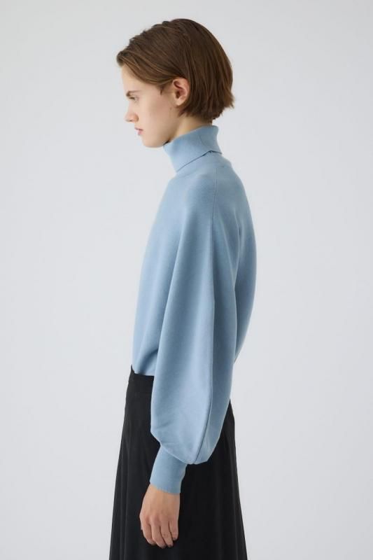 美品　RIM.ARK リムアークDolman short down ダウン RIM.ARK（リムアーク）の「Dolman short down（ダウンジャケット