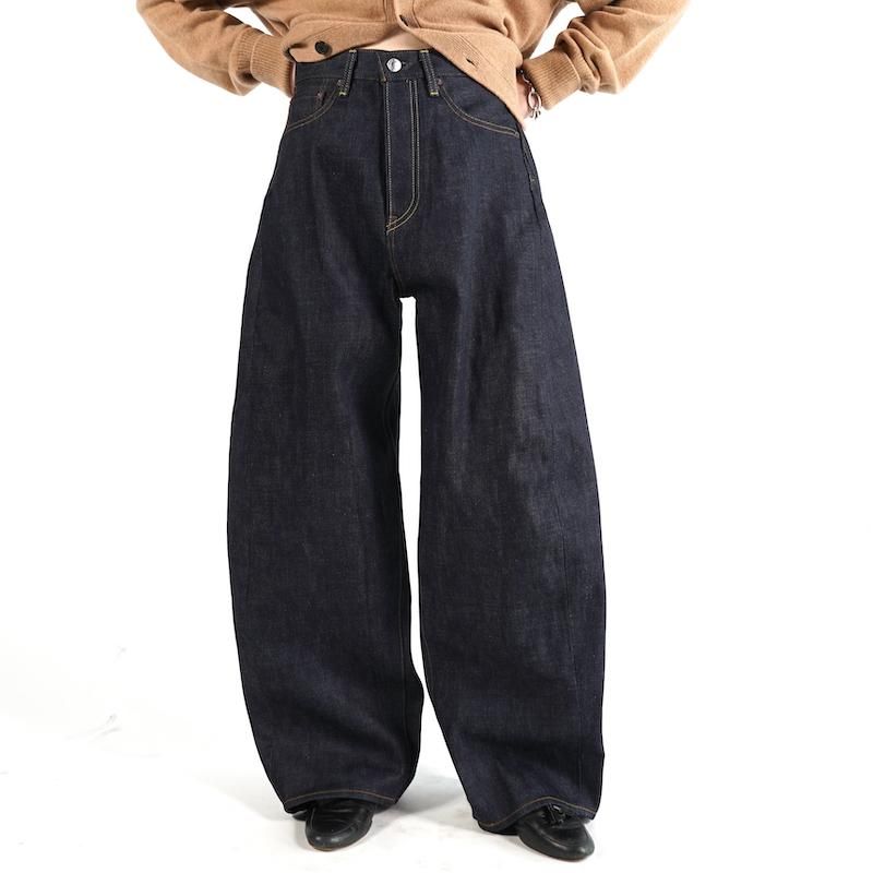 <img class='new_mark_img1' src='https://img.shop-pro.jp/img/new/icons6.gif' style='border:none;display:inline;margin:0px;padding:0px;width:auto;' /> [HYKE] ϥ DENIM BARREL-LEG JEANS(ORIGINAL BLUE)