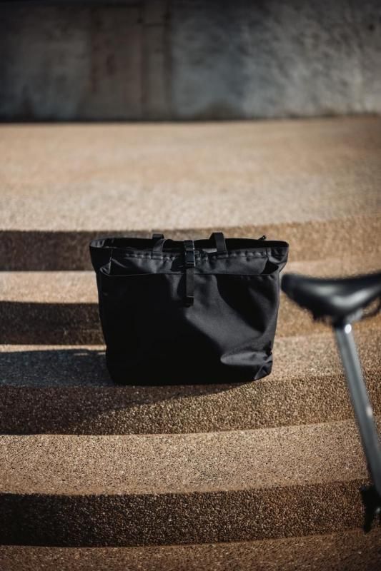 MONOLITH] モノリス SHOOTING TOTE PRO M | INS ONLINE STORE 公式