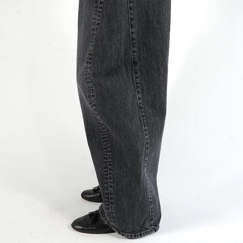 HYKE] ハイク BARREL-LEG DENIM JEANS(USED WASH BLACK)