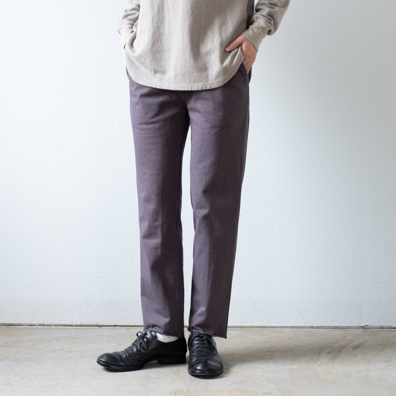 ユニクロ TWO TUCKS CHINOS ライトグレー