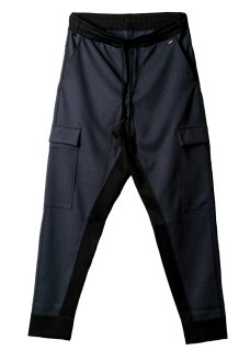 <img class='new_mark_img1' src='https://img.shop-pro.jp/img/new/icons14.gif' style='border:none;display:inline;margin:0px;padding:0px;width:auto;' />Zero Water-repellent Organic Cotton Stretch Jogger Trousers - Charcoal