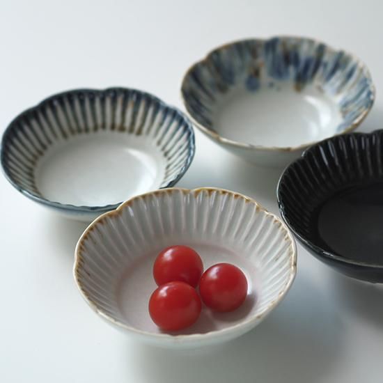 鎬(しのぎ) 輪花鉢 / 4寸 | 十二ヵ月 Online shop
