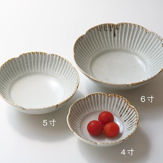 鎬(しのぎ) 輪花鉢 / 4寸 | 十二ヵ月 Online shop