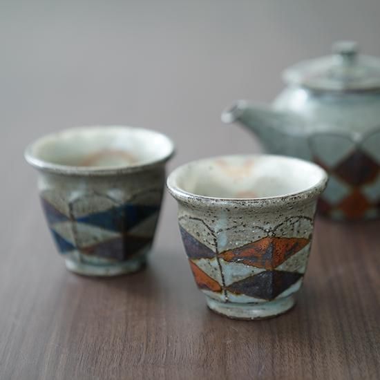 灰釉掛分け 手作り茶碗 灰釉掛分け 手作り茶碗 釉掛分け 湯呑み | 十二ヵ月 Online shop