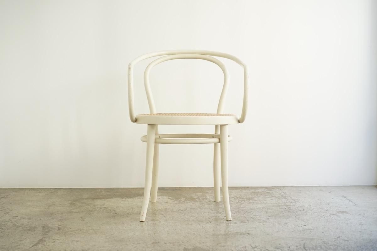 TON 209 アームチェア THONET コルビジェ 148866707_o3.jpg?