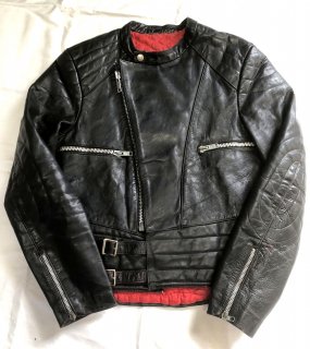 <img class='new_mark_img1' src='https://img.shop-pro.jp/img/new/icons14.gif' style='border:none;display:inline;margin:0px;padding:0px;width:auto;' />PAD LEATHER JAKET/front belt /stand collar 34 inch