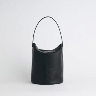 ڿ̸bucket bag M