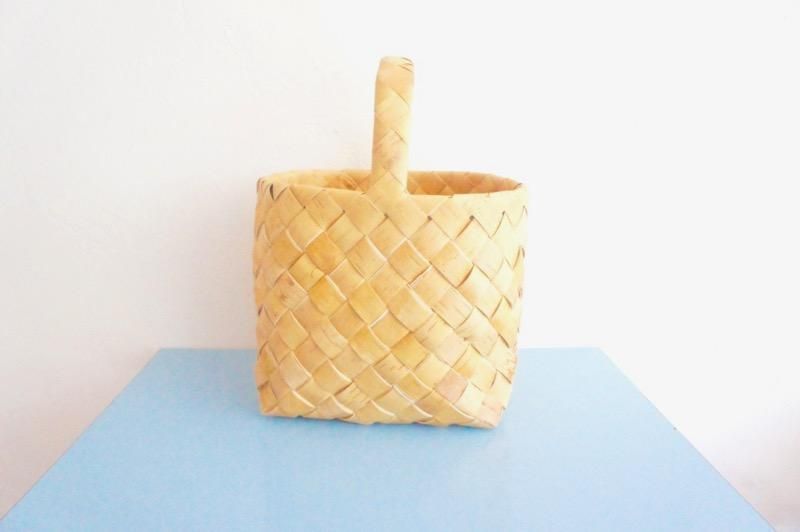 保管品】白樺のハンドルバスケット(かご)/横21.5cm 保管品】白樺のハンドルバスケット(かご)/横21.5cm