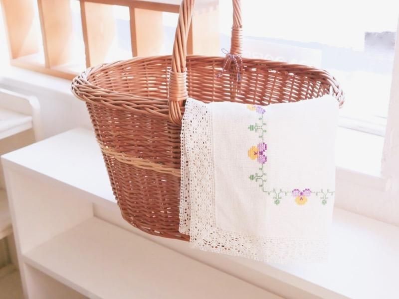 スウェーデン ヴィンテージ テーブルクロス 刺繍リネン パンジー スウェーデン ヴィンテージ テーブルクロス 刺繍リネン パンジー