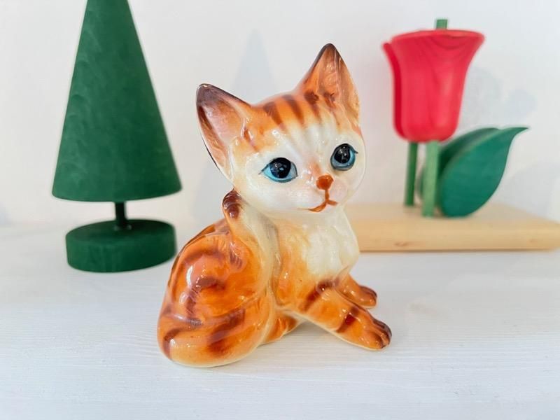 猫の置物 陶磁器製 スウェーデン ヴィンテージ 北欧インテリア 猫の置物 陶磁器製 スウェーデン ヴィンテージ 北欧インテリア