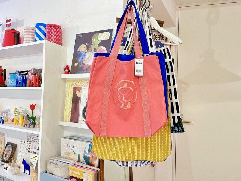 Irma イヤマ トートバッグ エコバッグ デンマーク 刺繍 ピンク Irma イヤマ トートバッグ エコバッグ デンマーク 刺繍 ピンク
