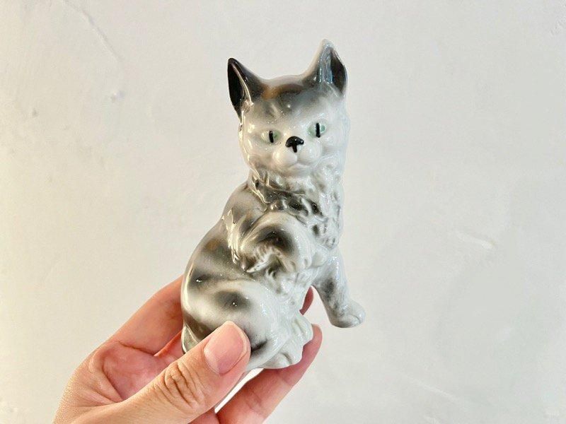 グレーの猫の置物 陶磁器 ヴィンテージ デンマーク 置きもの