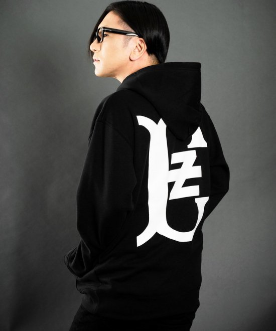 ZE Logo Fourth Pullover Parka BLACK<img class='new_mark_img2' src='https://img.shop-pro.jp/img/new/icons20.gif' style='border:none;display:inline;margin:0px;padding:0px;width:auto;' />