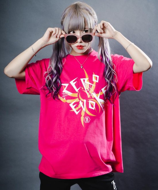 Spider Tee 【PINK】<img class='new_mark_img2' src='https://img.shop-pro.jp/img/new/icons20.gif' style='border:none;display:inline;margin:0px;padding:0px;width:auto;' />