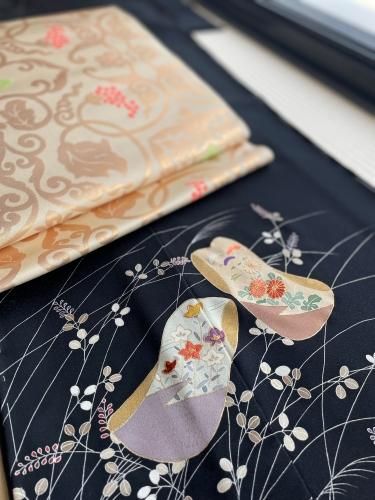 桝屋高尾謹製 ぶどう唐草柄 全通名古屋帯 - 石原呉服店