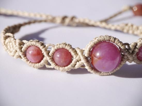 受注制作☆天然石ルビー 7月誕生石マクラメブレスレット 編みお守り