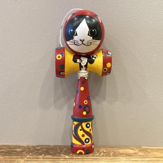 河辺花衣 にゃん玉（大）赤・ハチワレ - 猫専門またたび堂 通販