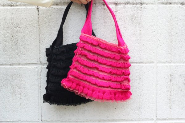 〈malamute〉box frilled knit bag