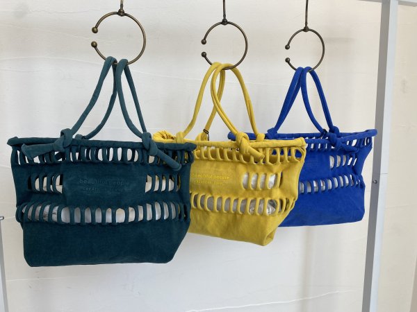 <img class='new_mark_img1' src='https://img.shop-pro.jp/img/new/icons2.gif' style='border:none;display:inline;margin:0px;padding:0px;width:auto;' />beautiful peoplekonbu knit shopping busket bag S