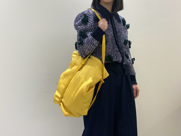<img class='new_mark_img1' src='https://img.shop-pro.jp/img/new/icons2.gif' style='border:none;display:inline;margin:0px;padding:0px;width:auto;' />ITTIANNIE PUFFER DUFFLE BAG
