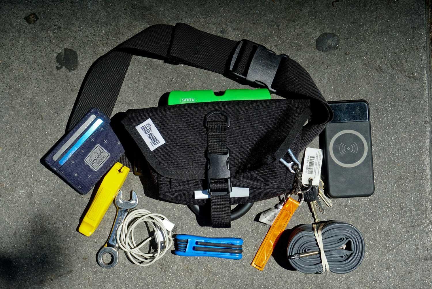 Waterproof Hip Bag Pro ROAD RUNNER BAGS