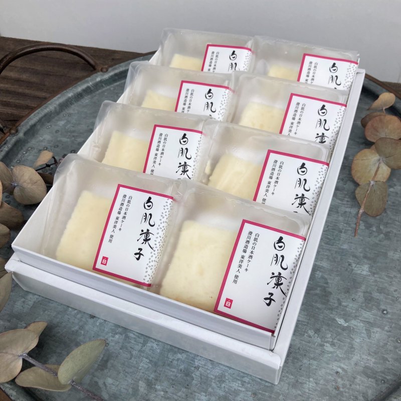 東洋美人香る日本酒ケーキ　「白肌凜子」の商品画像
