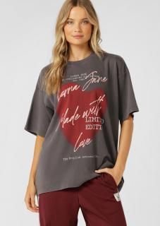 <img class='new_mark_img1' src='https://img.shop-pro.jp/img/new/icons14.gif' style='border:none;display:inline;margin:0px;padding:0px;width:auto;' />LORNA JANE(ʥˡLJ With Love Boyfriend T-ShirtLJ  ܡե TĤξʲ