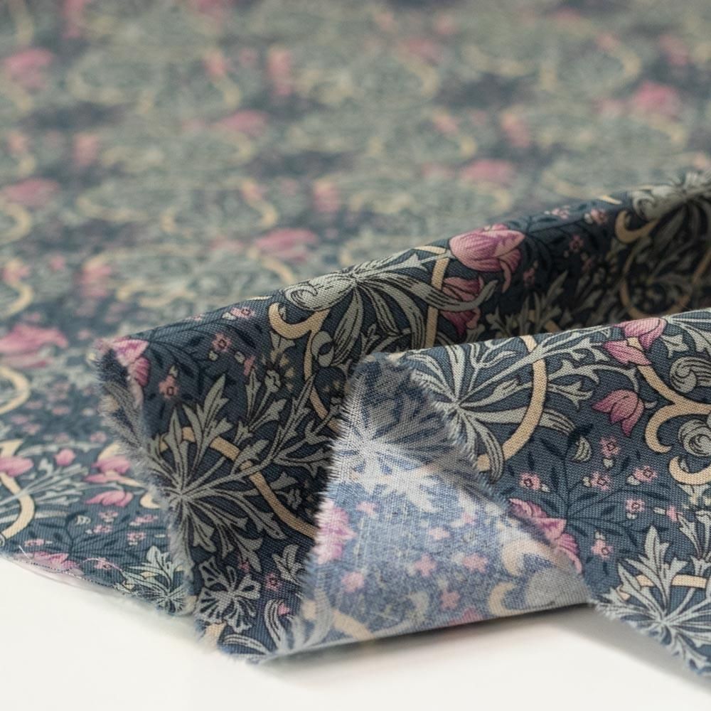 Amazon｜おしゃれ 白いレースカーテン 花柄 刺繍 薄手 自然の風