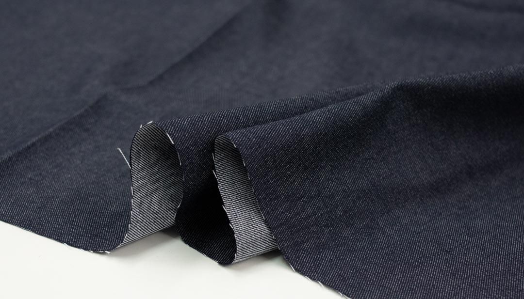 シワになりにくいコットン・ポリエステル20sツイルデニム | cotton