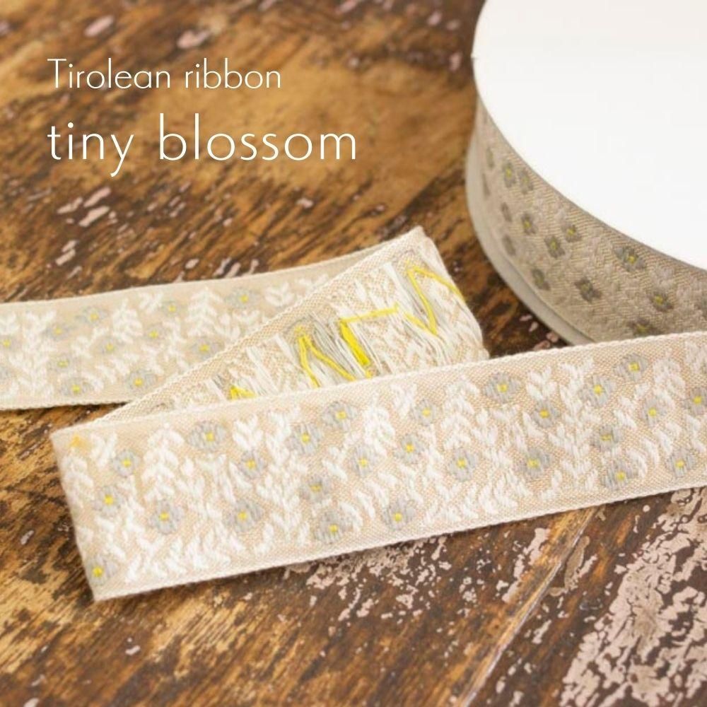 [ ꥢܥ ] ˡ֥åTirolean ribbontiny blossomå١R115-11