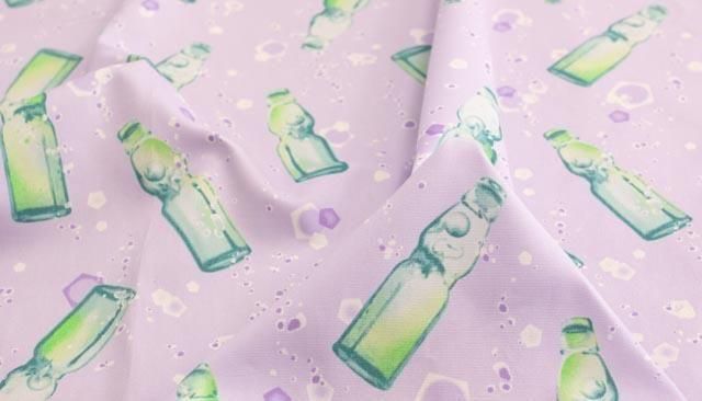 雫とラムネ瓶｜オフホワイト - 【キジキジ】布・生地の通販｜北欧風