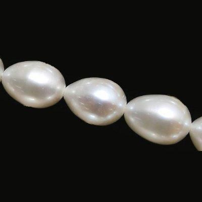 淡水ぱ ワォ!マルチカラーのお星さま!!!1連 39.5cmくらい!34粒!