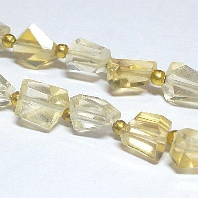 b、水晶のカットハートタンブル b、水晶のカットハートタンブル