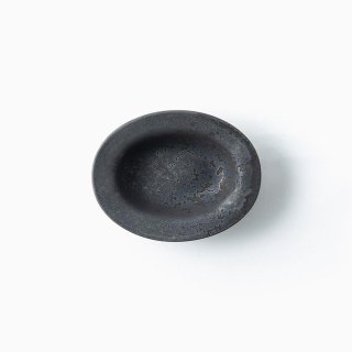 ONE KILN CERAMICS _ Pebble Collaboration Oval Plate S